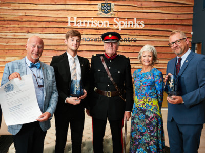 Harrisonspinks Queensaward2018 75